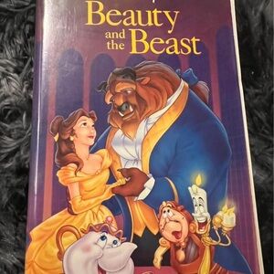 Disney’s Beauty and the Beast – Black Diamond VHS
💎 Black Diamond Collection